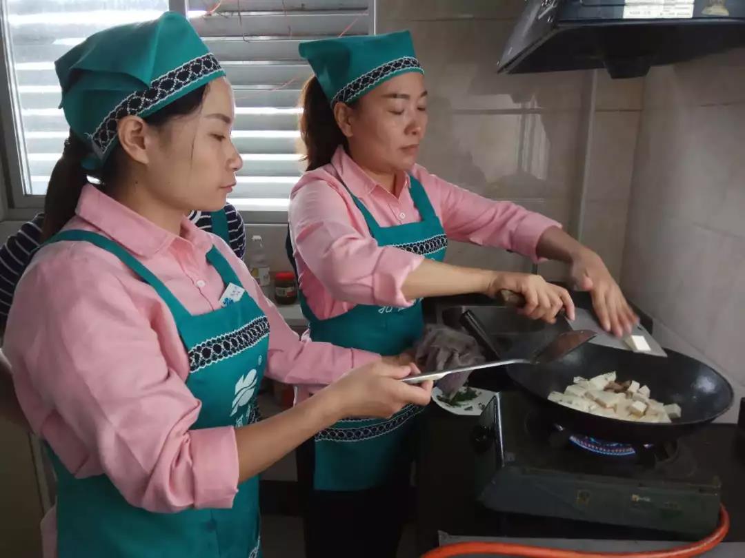 ��֪ͨ��8��20����ɩ��Ӗ(x��n)�_�n��������